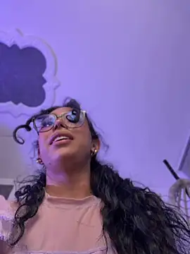 Vyna - Trans webcam sex chat