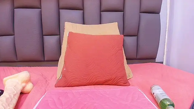 melany_roberts_ webcam