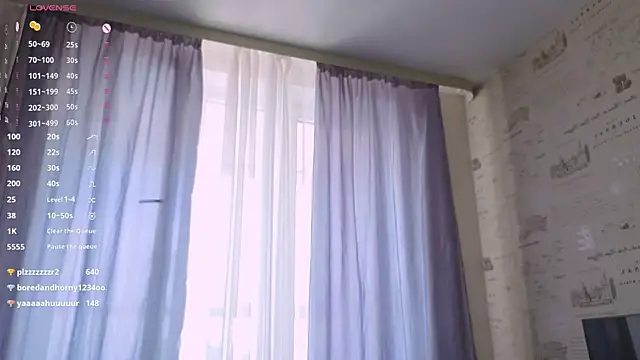 LitellyBella webcam
