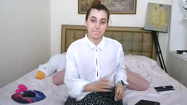 Iren live cam on StripChat