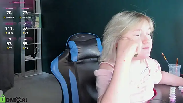 Sara_Robinson webcam