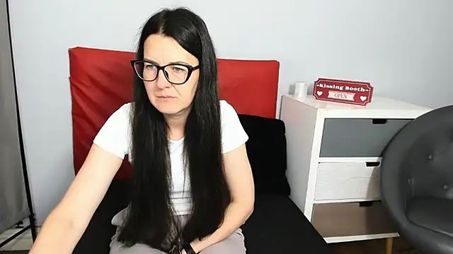 NadiaXlove webcam