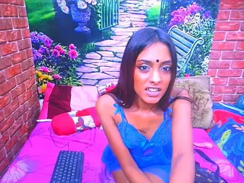 IndianPretty14u2Luv webcam