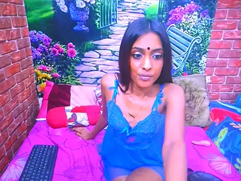 IndianPretty14u2Luv webcam