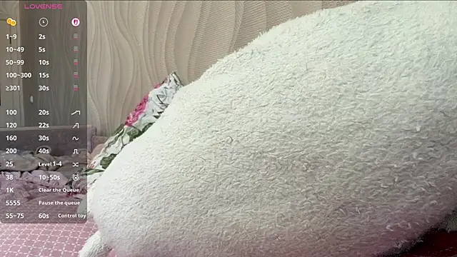 kamila_18_french webcam