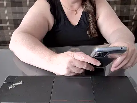 MarthaBriest webcam