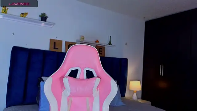 Issac_james_ live cam