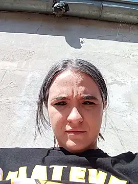 SilkenSin webcam
