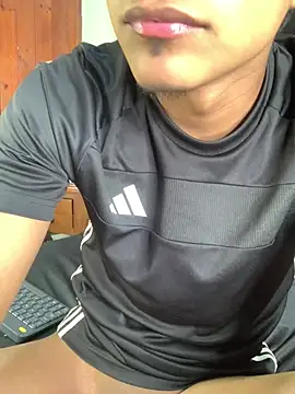 Emiliano_Reyes webcam
