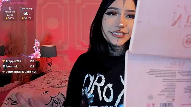 Kat_VonDe webcam