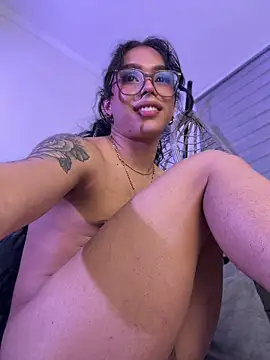 Samantha_Bernardo webcam