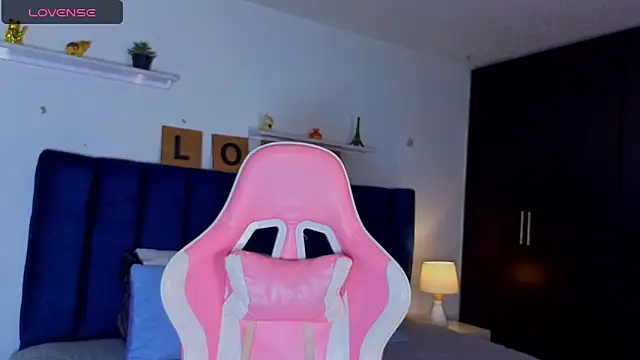Issac_james_ live cam