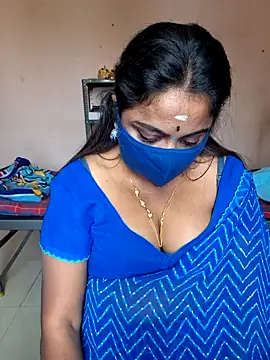 Queen_ilakiya webcam