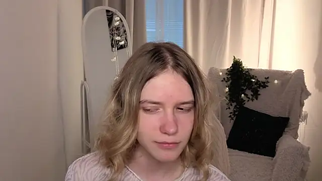MilanaRayy live cam