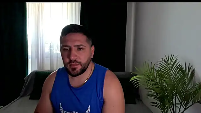 Gold_Alpha_Boy webcam