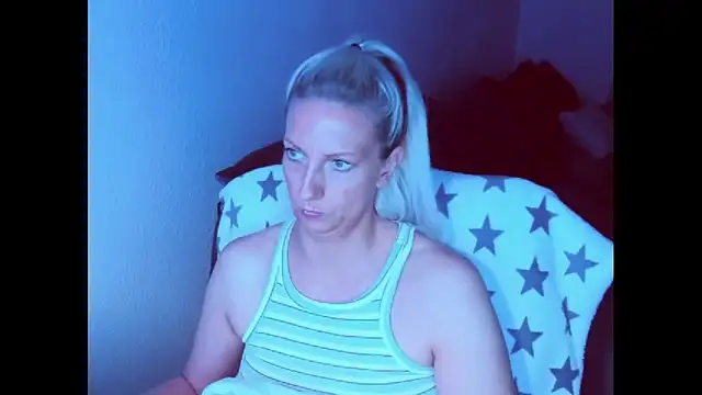SexyJulia21 webcam