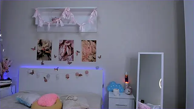milly_lane's live room
