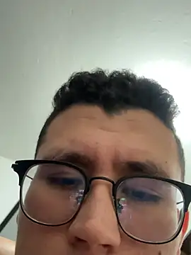 Kurtxxx22 live sex cam