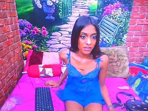 IndianPretty14u2Luv webcam