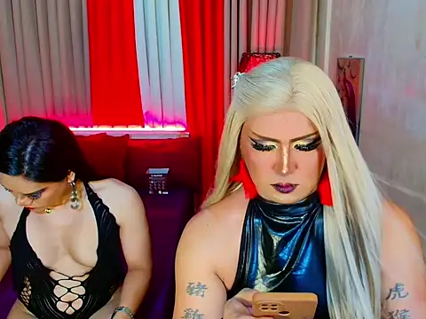 Wildest_Slave_Huntress webcam