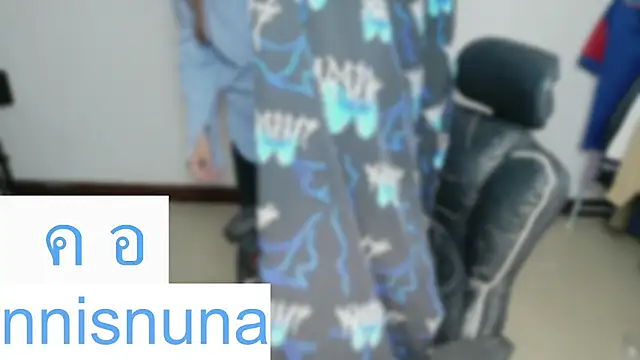 nunanunanuna webcam