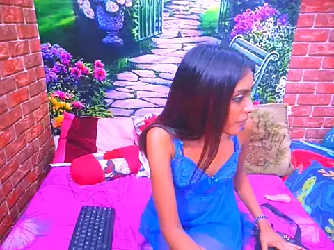 IndianPretty14u2Luv webcam