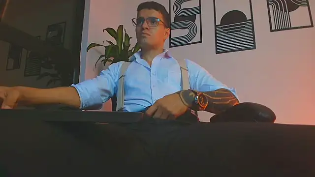 ALPHA_DOMINUS_ live cam on StripChat