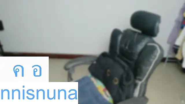 nunanunanuna webcam