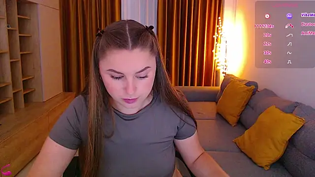 mia_bloomy webcam
