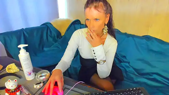 Elizabe_th webcam