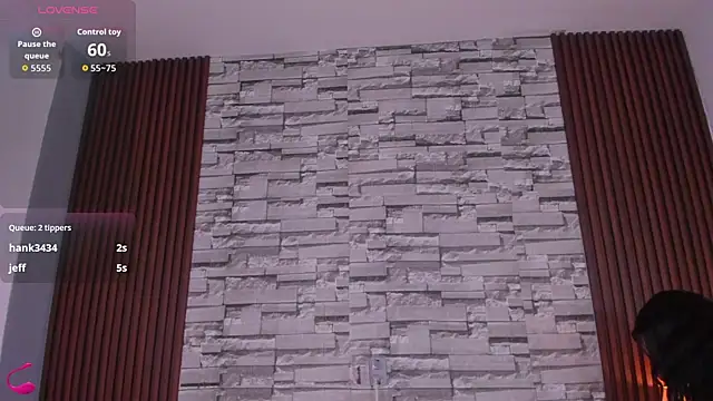 sophia_deluxe18 webcam