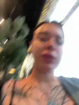 AlishaOfThorns webcam
