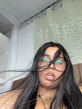 virginbrunette99 webcam