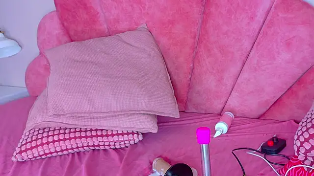 Miia_Anderson live cam on StripChat