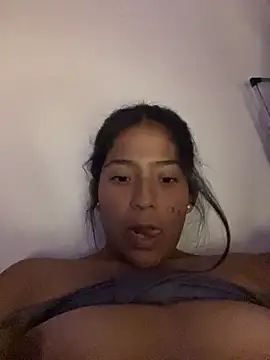 LeahBar webcam
