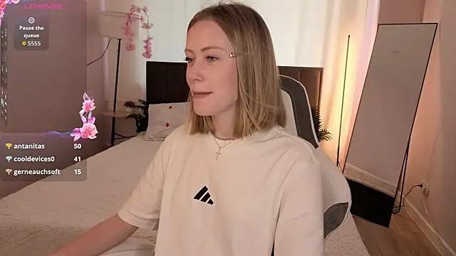 EvaHamilton webcam