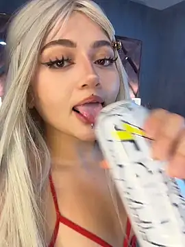 lya_nekko_ webcam