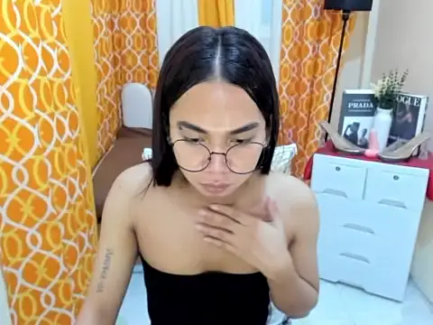 TsAlexa_Blaire webcam