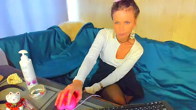 Elizabe_th webcam