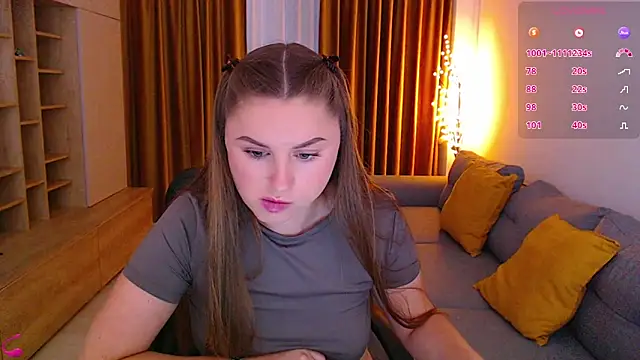 mia_bloomy webcam