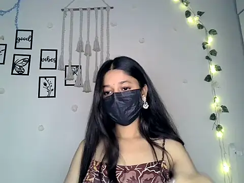HOT_SNEHA4