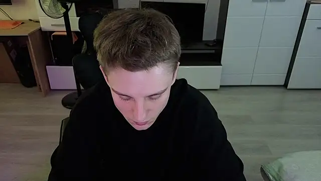 angryzan - Angryzan's free webcam - UK Sex Cams