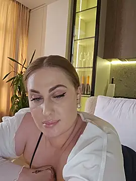 Miss_Magic_Eyes_ live cam
