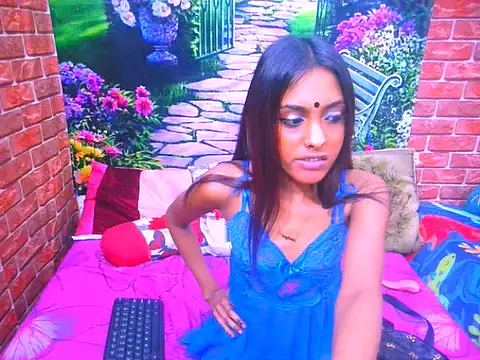 IndianPretty14u2Luv webcam