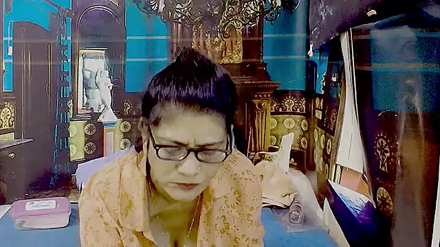 IndianAllure webcam