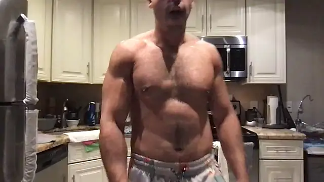 BigGuyMuscle webcam