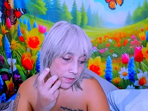 indianroxy webcam