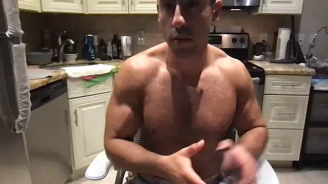 BigGuyMuscle live sex cam