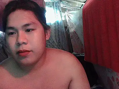 huntrix2025 (M twink) - to build my house and lets have fun