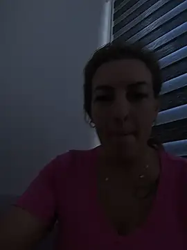 Hot-Milf4U webcam